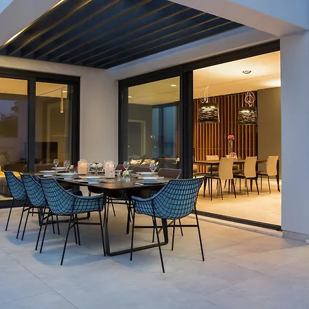 别墅 Ultraluxury Elyzeum With Heated Pool *