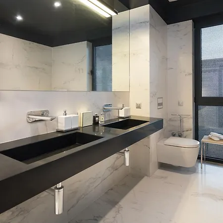 Ultraluxury Elyzeum With Heated Pool Villa *