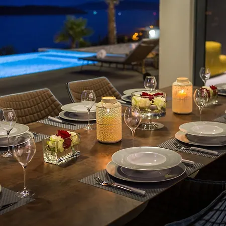 Villa Ultraluxury Elyzeum With Heated Pool