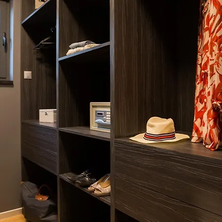 Ultraluxury Elyzeum With Heated Pool Villa *