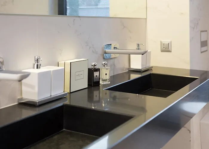 Ultraluxury Elyzeum With Heated Pool * 特罗吉尔