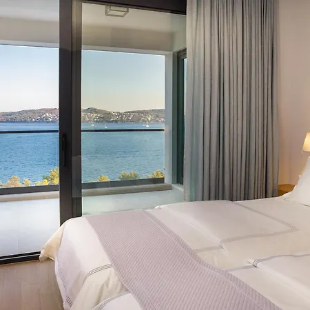 فيلة Ultraluxury Elyzeum With Heated Pool