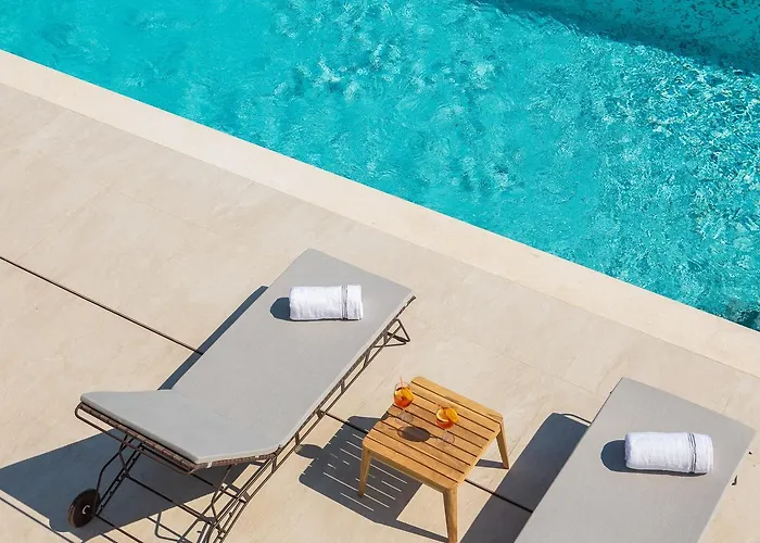 Ultraluxury Elyzeum With Heated Pool Vila