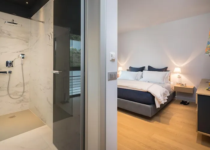 Ultraluxury Elyzeum With Heated Pool