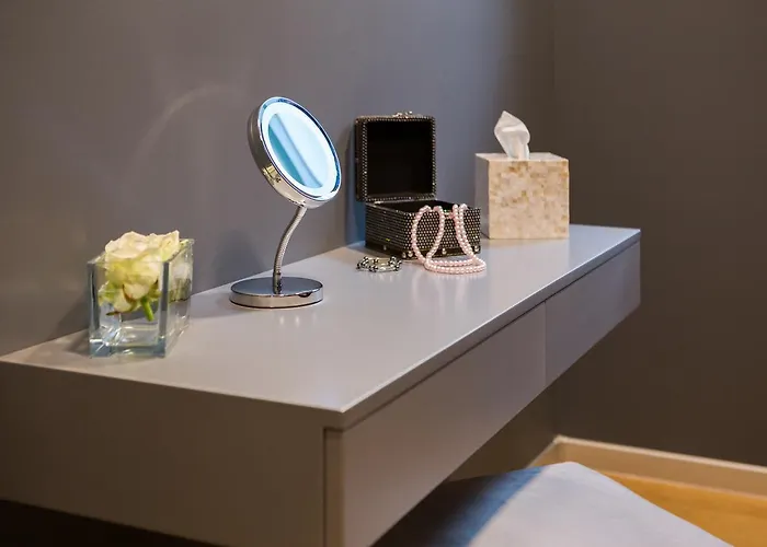 Ultraluxury Elyzeum With Heated Pool Vila Trogir