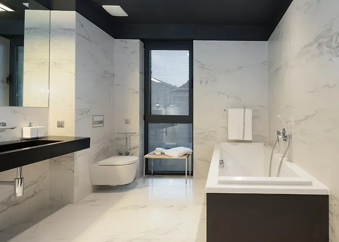 Ultraluxury Elyzeum With Heated Pool Villa