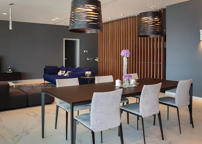 Ultraluxury Elyzeum With Heated Pool *