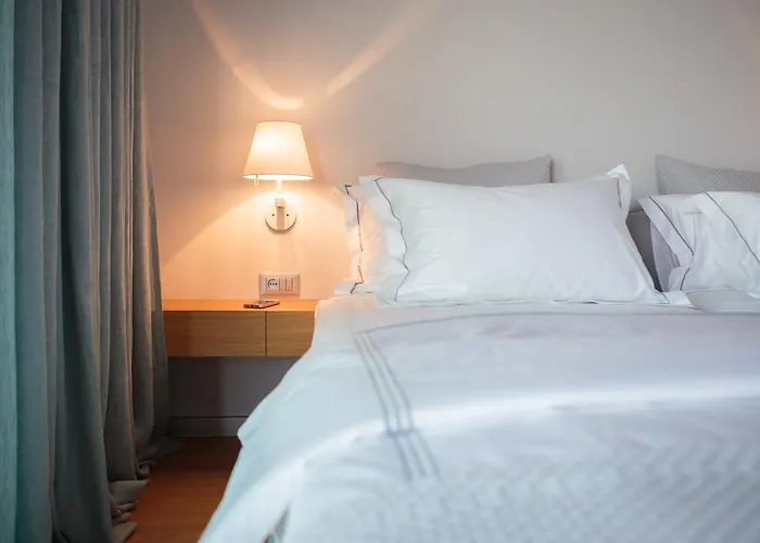 Ultraluxury Elyzeum With Heated Pool Vila