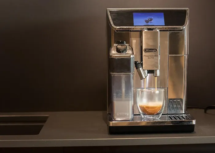 Ultraluxury Elyzeum With Heated Pool Vila Trogir